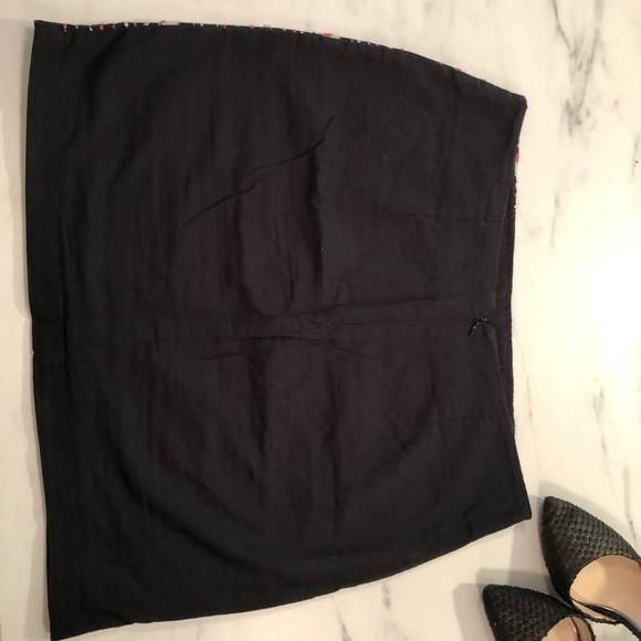 Sequin embroidered skirt - Picture 3 of 5